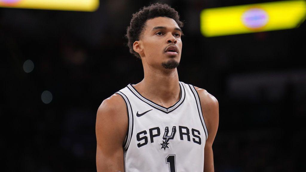 Lakers' double-teams stifle Victor Wembanyama in Spurs defeat