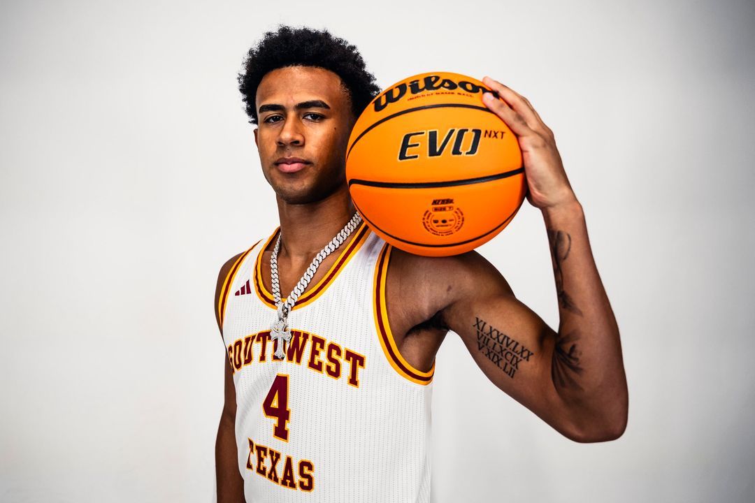 2026 Guard RJ Livingston commits to Texas State