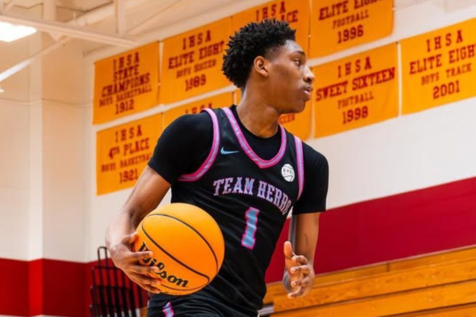 No. 28 prospect Dooney Johnson commits to Gonzaga for the class of 2027