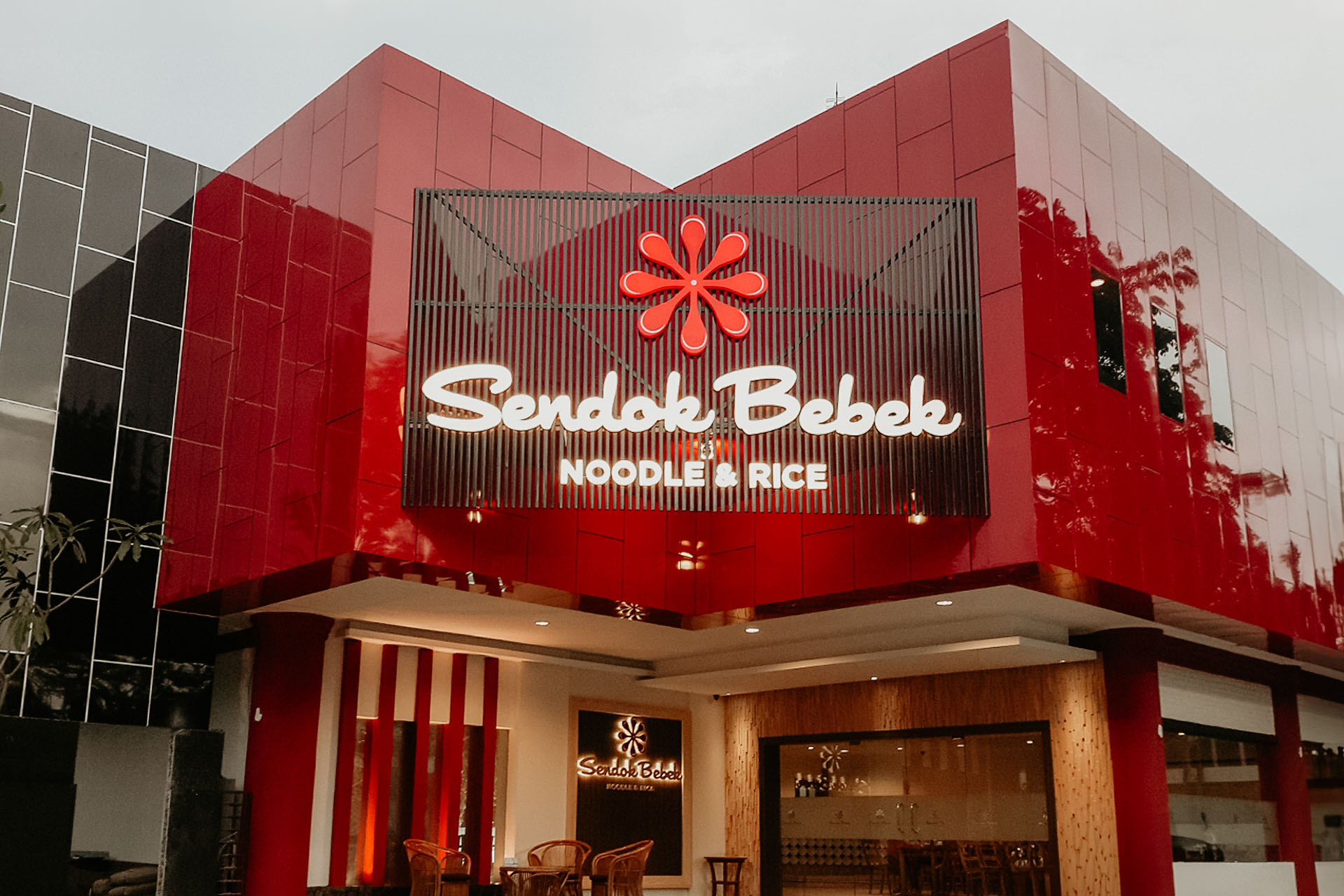 Sendok Bebek - Food and Beverage