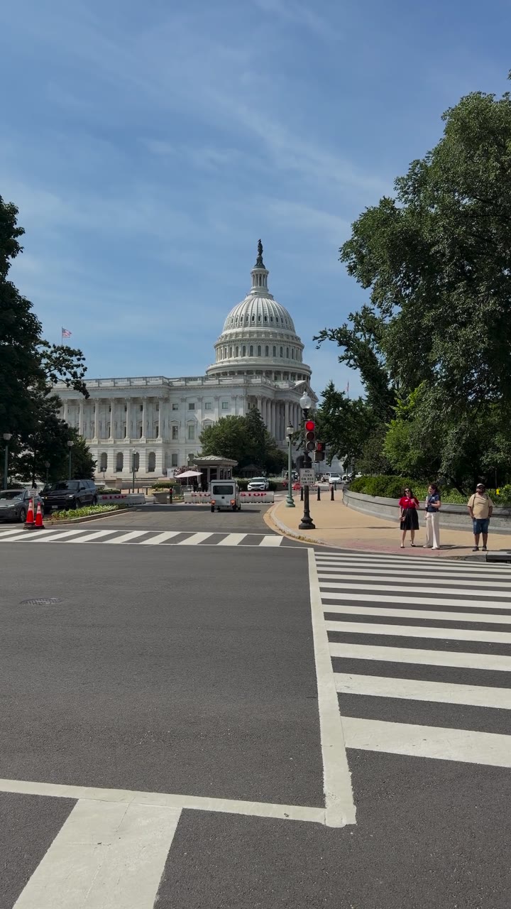 Crosswalk Facing the United States Capitol — Washington, United States