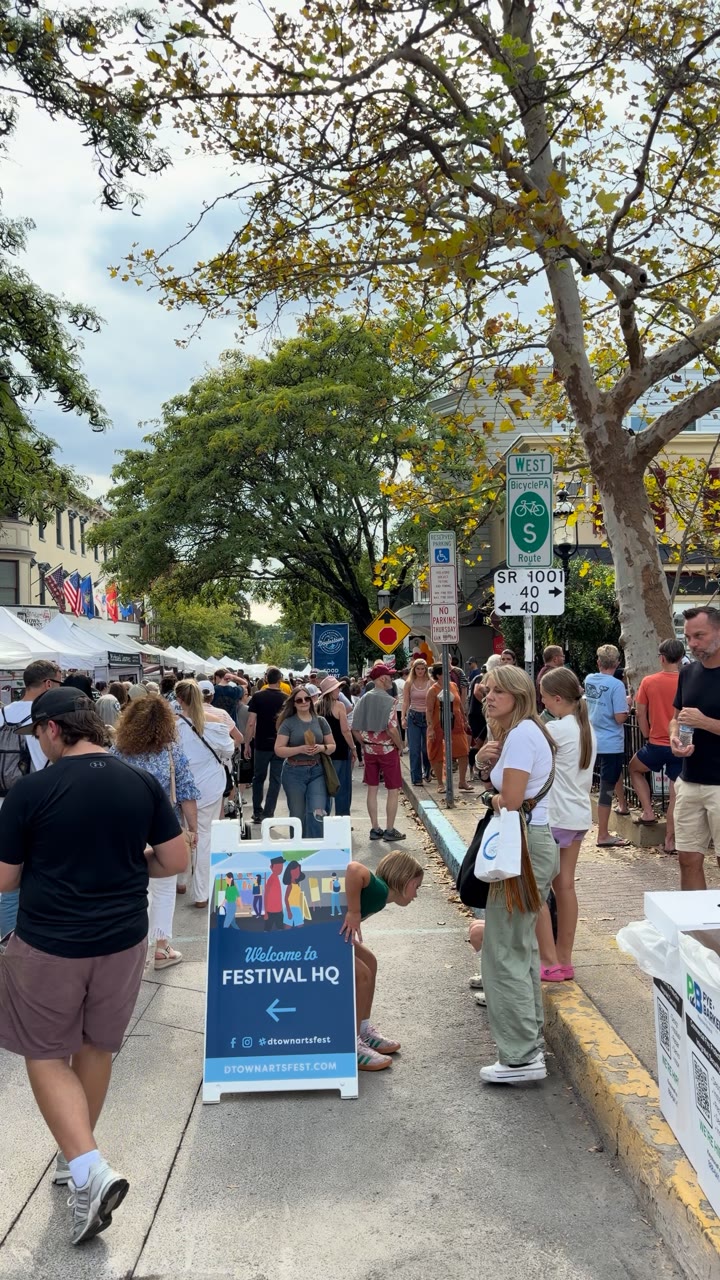 Festival HQ Sign, Doylestown Arts Festival — United States