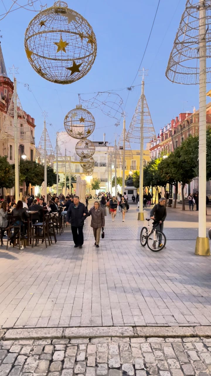 Christmas Lights, Casco Antiguo — Seville, Spain