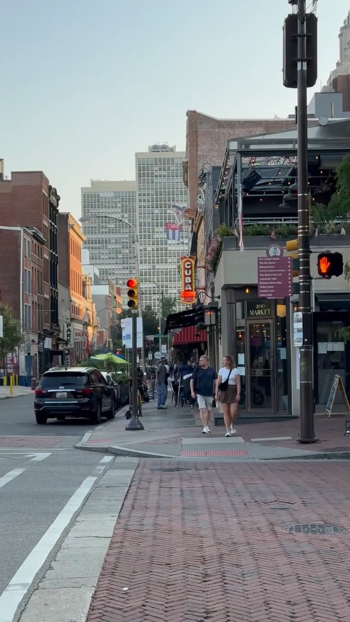 Crossing At 2nd And Market, Old City — Philadelphia, United States