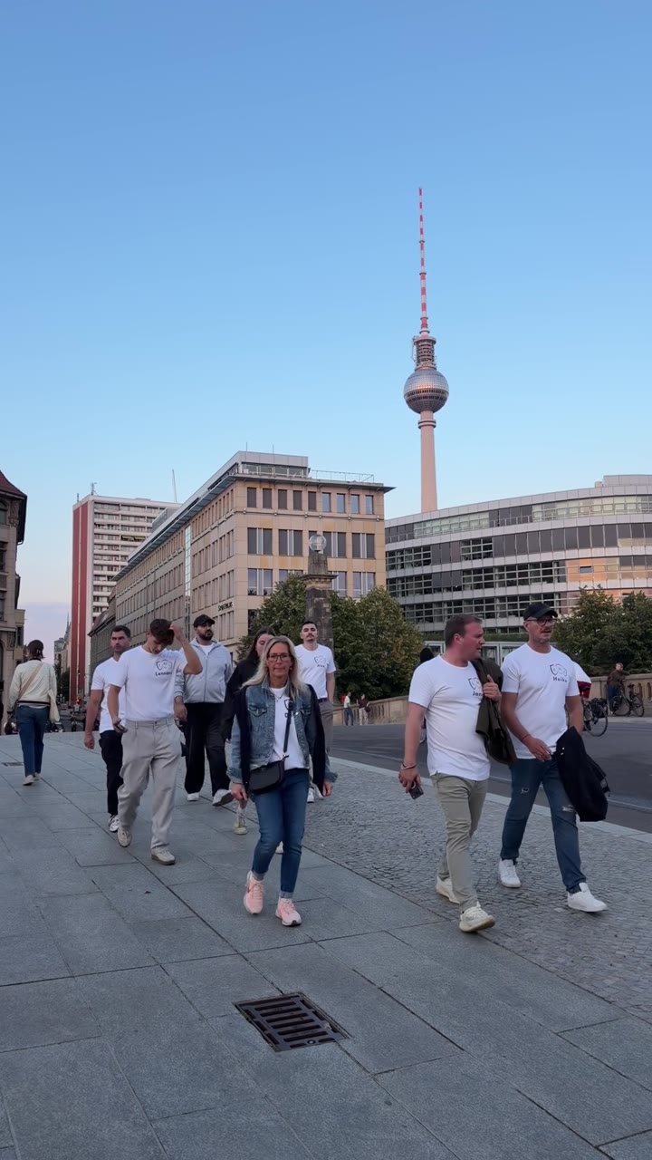 Fernsehturm Seen From Friedrichsbrücke — Berlin, Germany