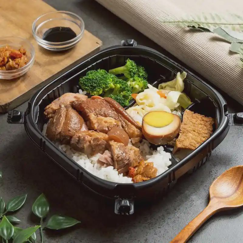 去骨豬腳飯便當