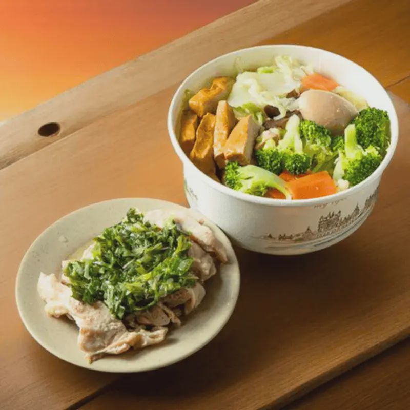 油蔥去骨雞腿排飯