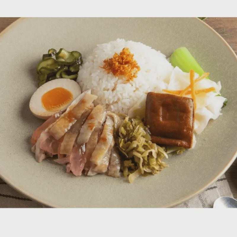 鹹水雞肉絲飯
