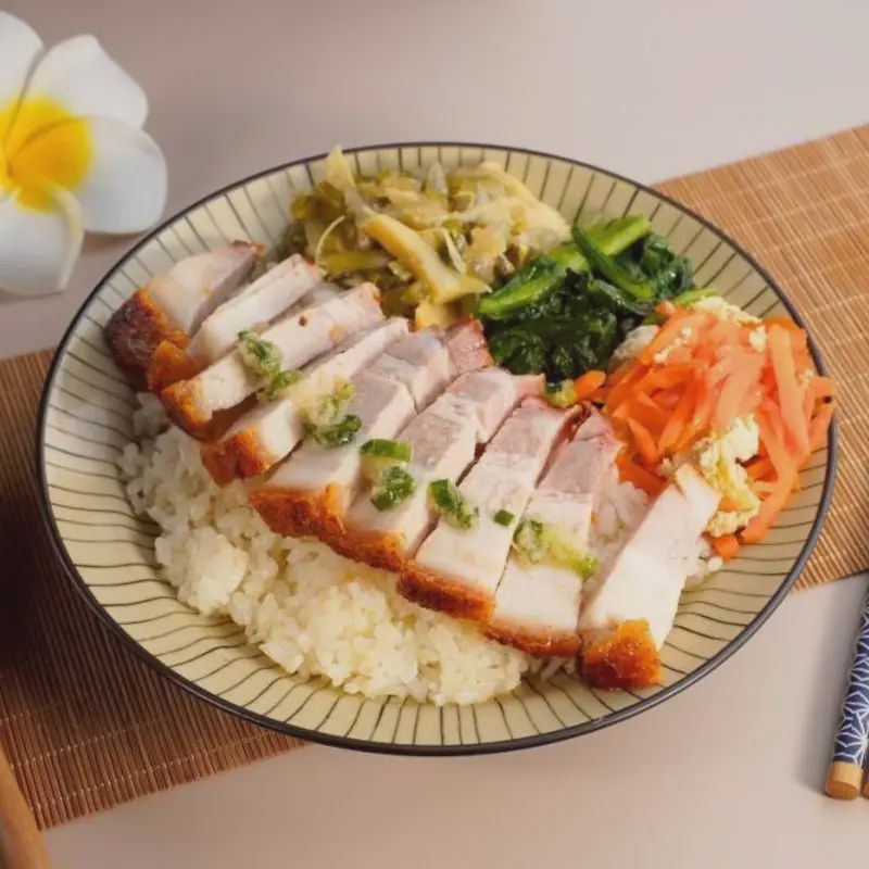 脆皮燒肉飯
