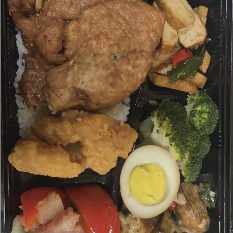 炸排骨拼唐揚炸雞