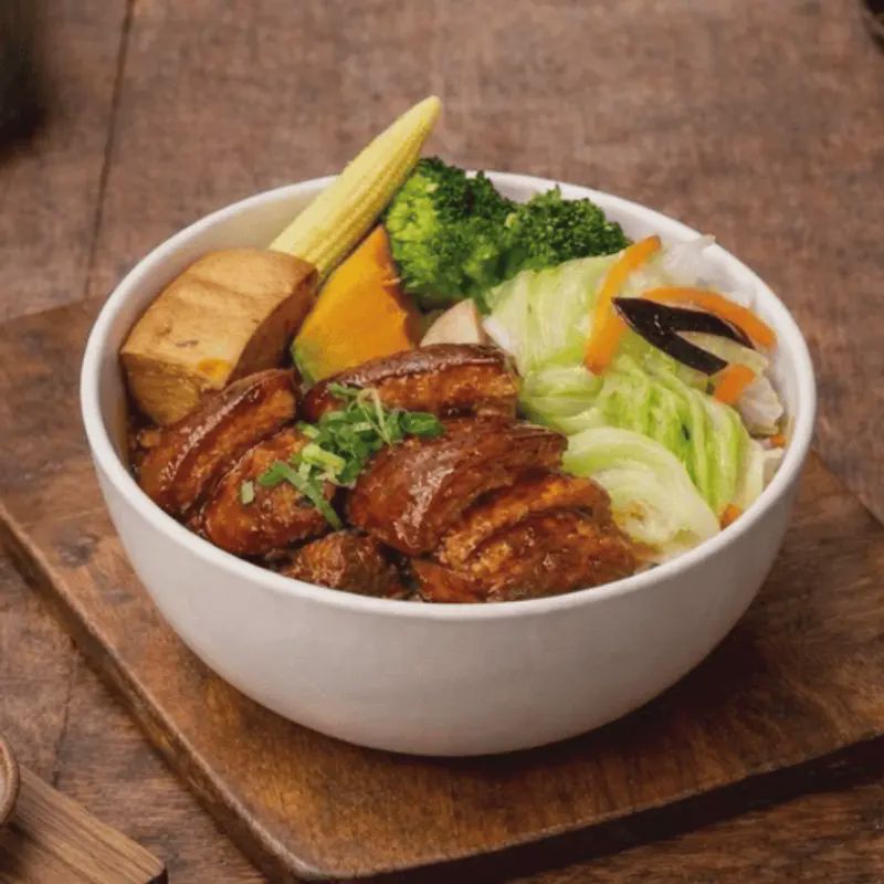 家鄉焢肉飯