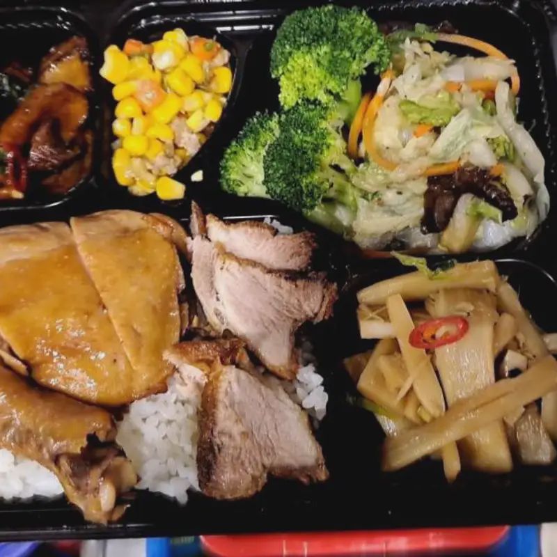 滷雞腿拼胛心肉