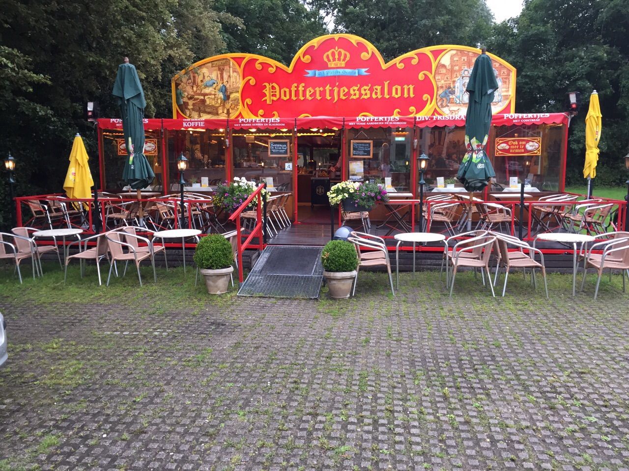 Pannenkoeken-Poffertjes Restaurant Amstelland Ouderkerk aan de Amstel Geopend Maart t/m oktober