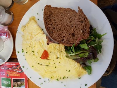 DELICATE HAM & FARMER CHEESE