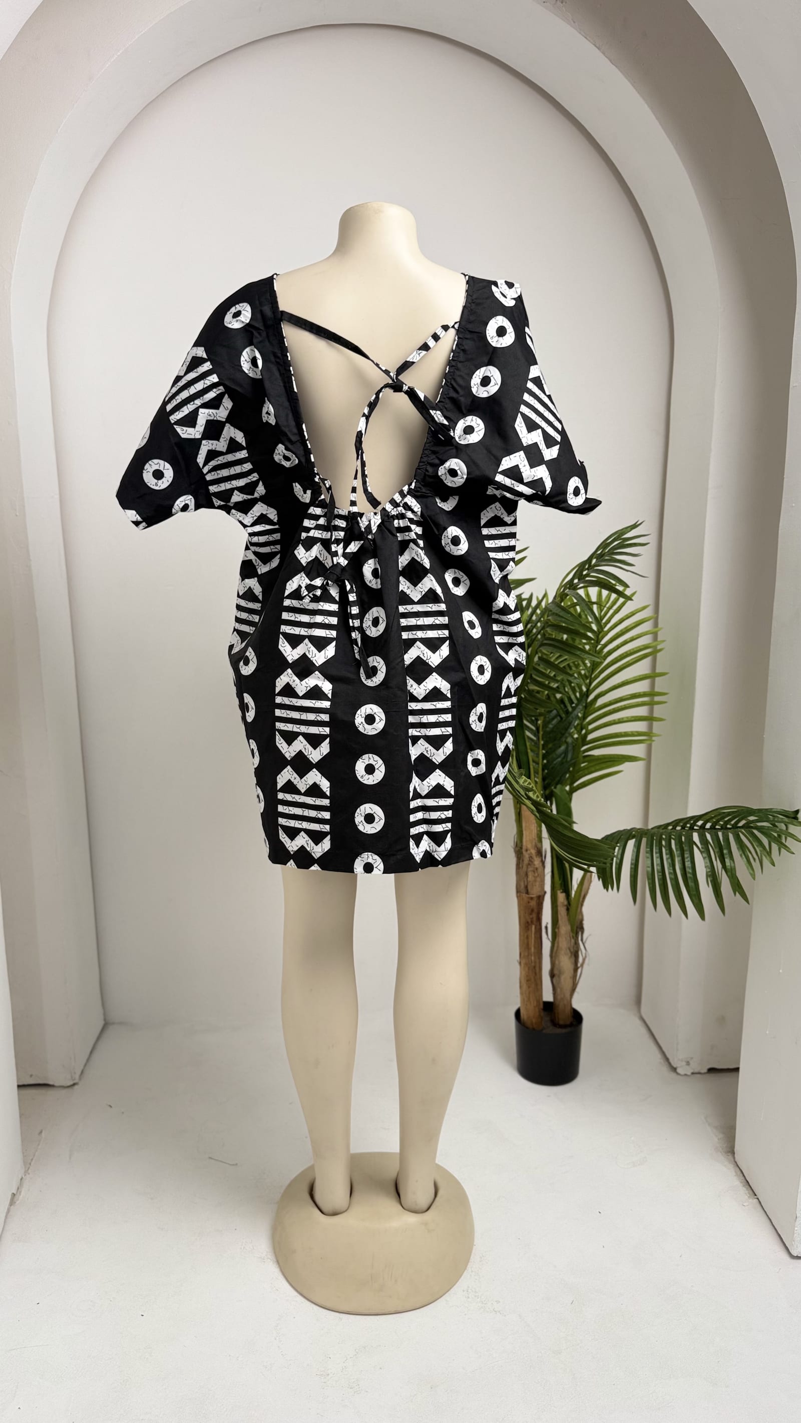 Black Backless T-Shirt Dress