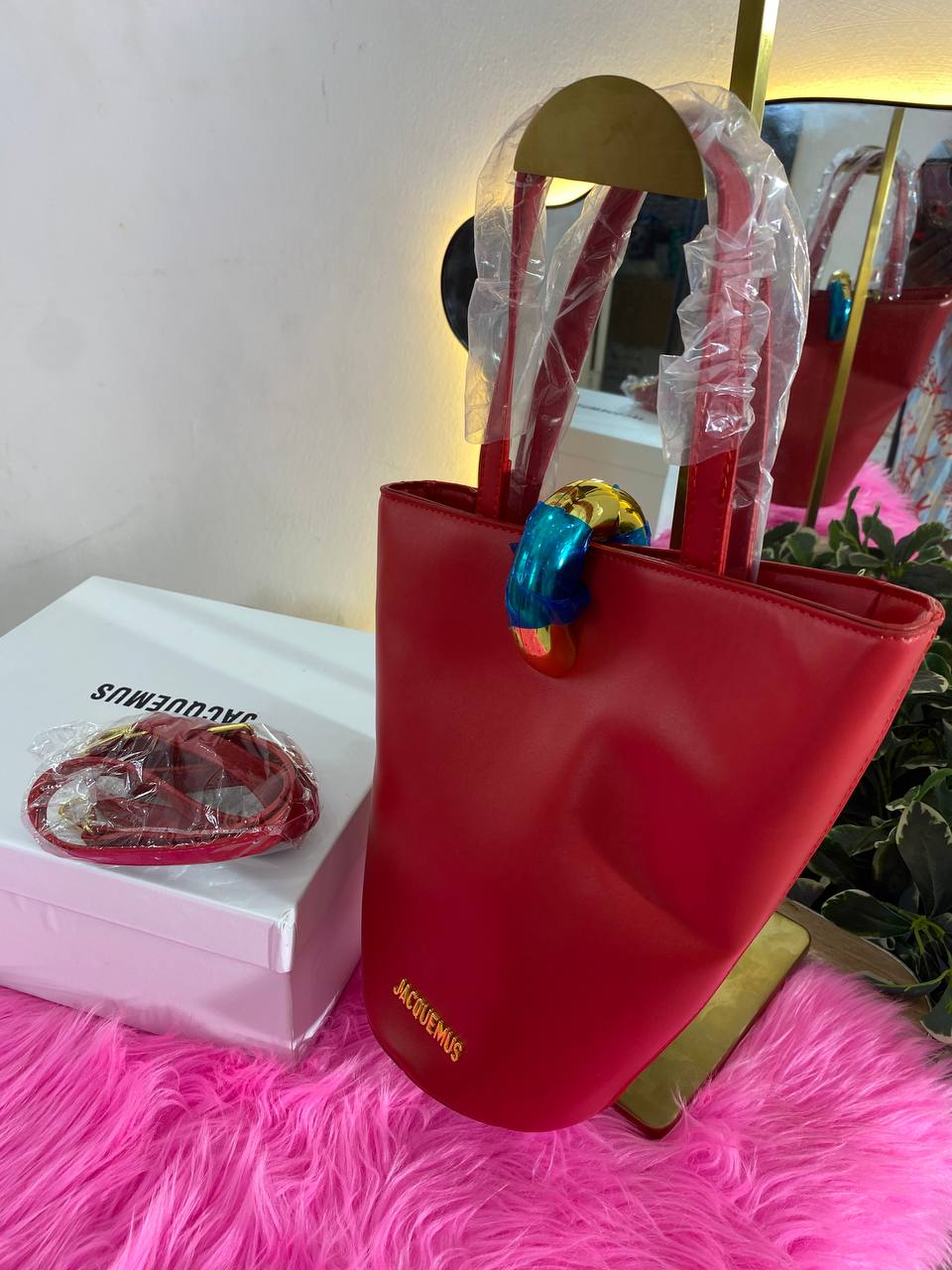 Jacquemus red