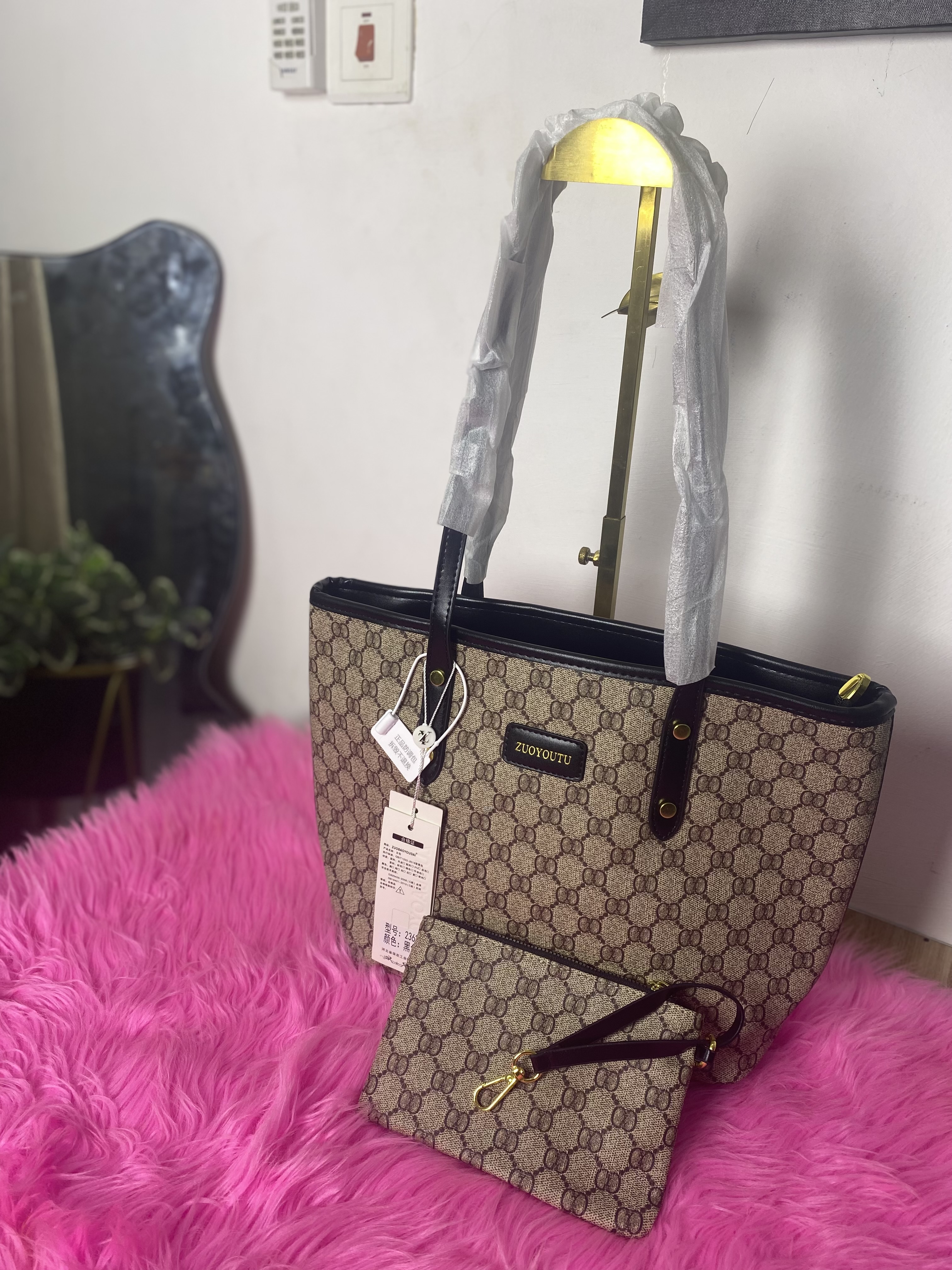 Gucci tote bag