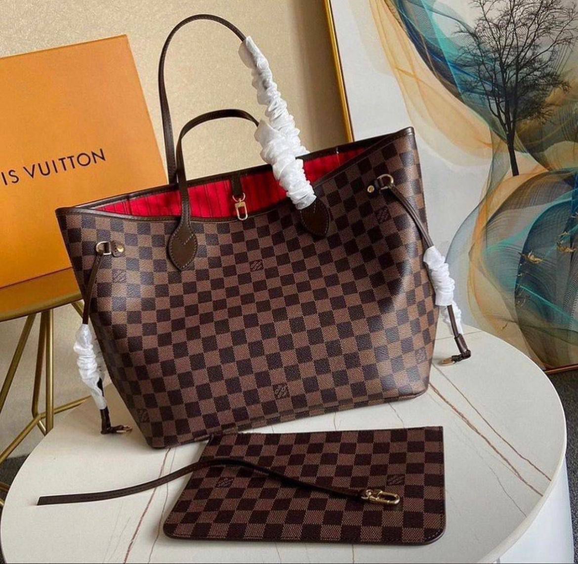 LV Neverfull handbag 
