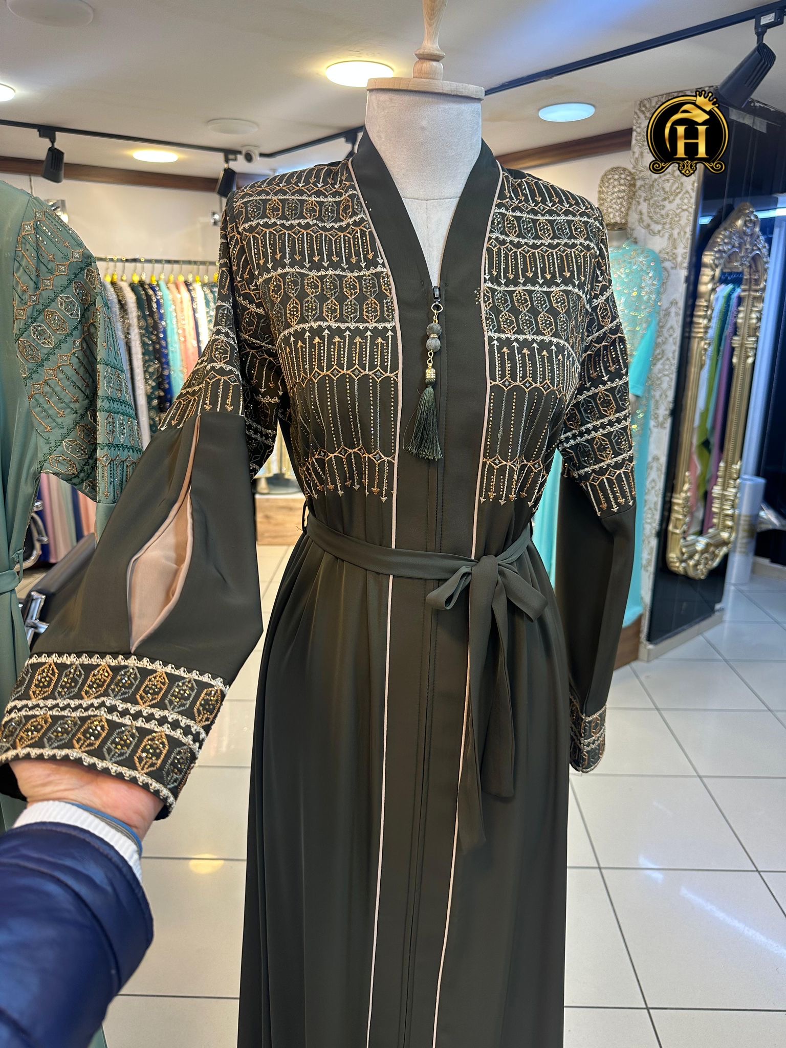 AS–01 Embroidered Turkish Abaya