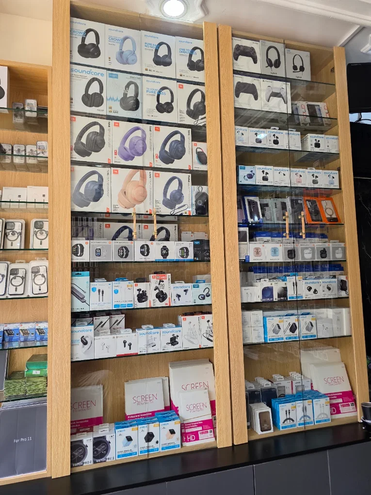Dakar Smart Store gallery image 2