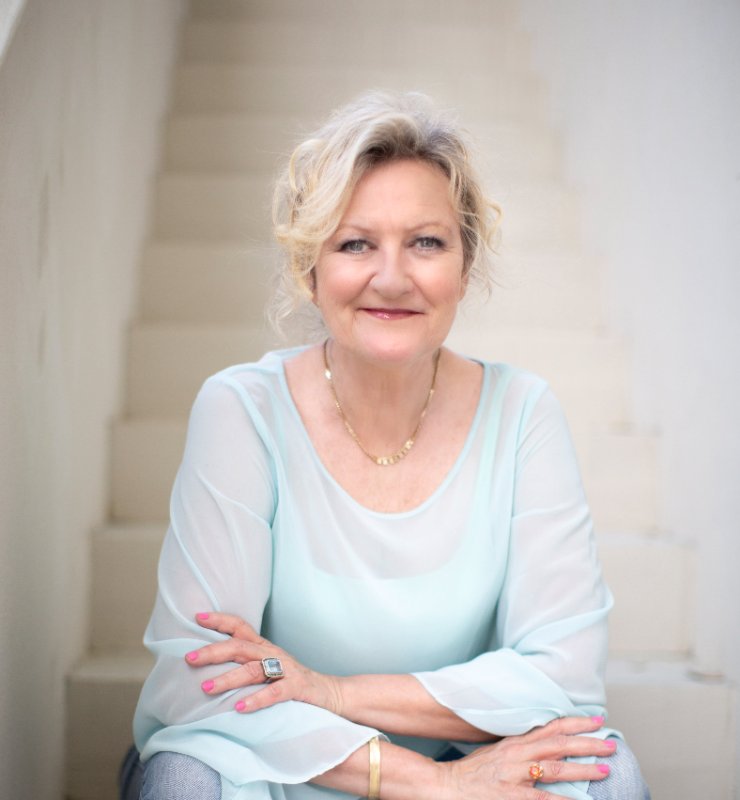 TRUDE TEIGE - Historiene bak Mormor-trilogien - Ranheim bibliotek