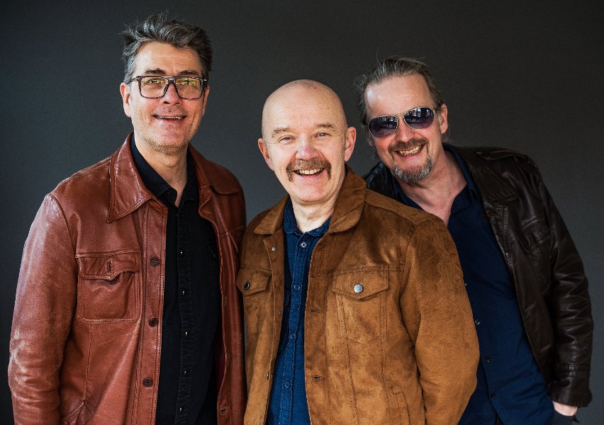 KONSERT MED MOTORPSYKKEL