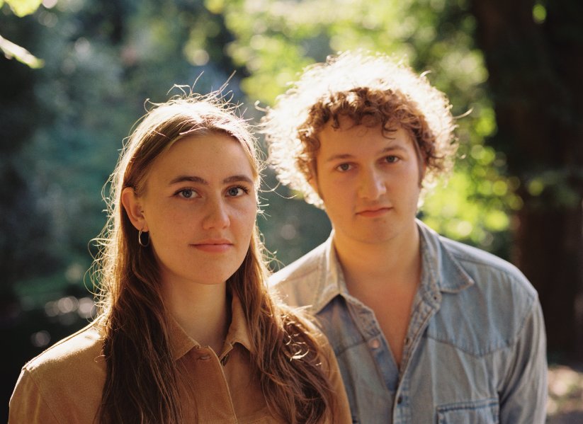 SARA FJELDVÆR OG MATHIAS ANGELHUS - Jakten på de gode låtene