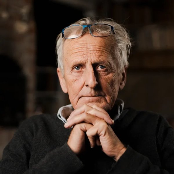 ANDERS HEGER OM WANDA - Ranheim bibliotek