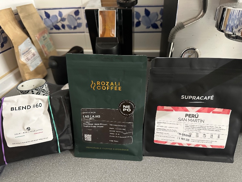 Blend Costa Rica Las Lajas 3gr, Peru San Martín 6gr y Morettino 6gr