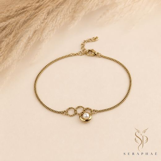 Pearl-Drop Charm Chain — 18k gold-plated · shell pearl