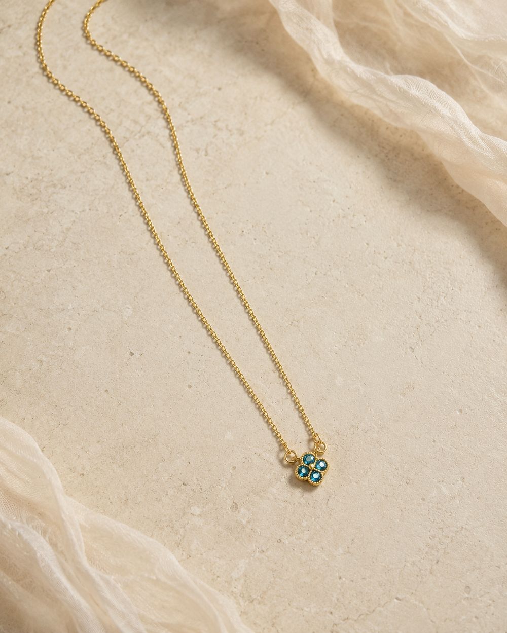 Aquamarine Clover Pendant — view 1