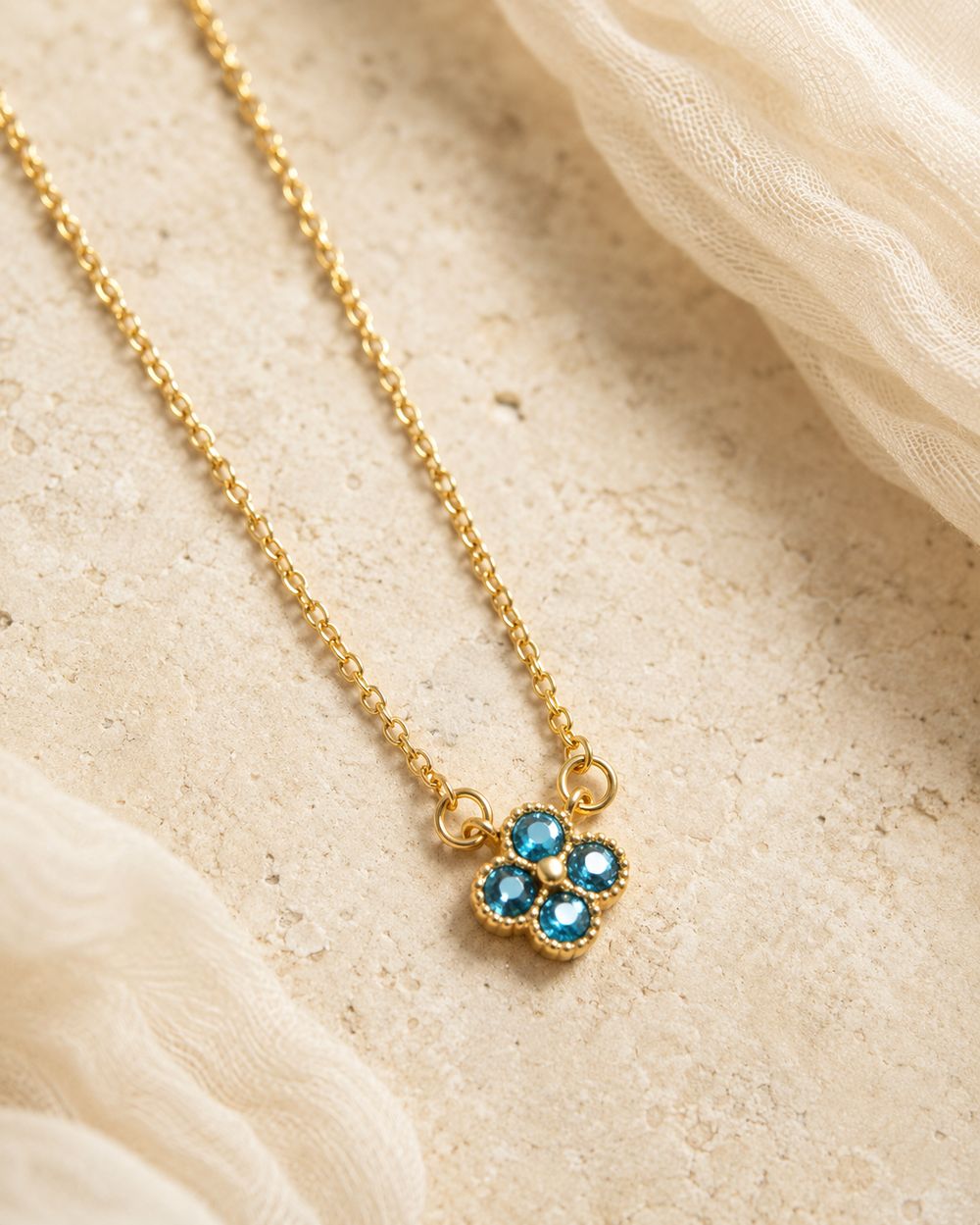 Aquamarine Clover Pendant — view 3