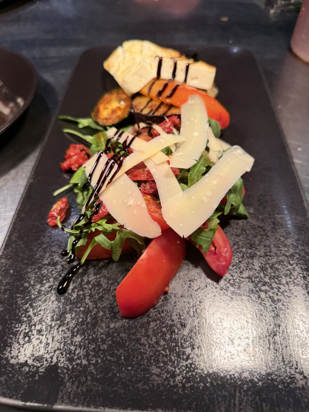 Gratinierter Schafskäse