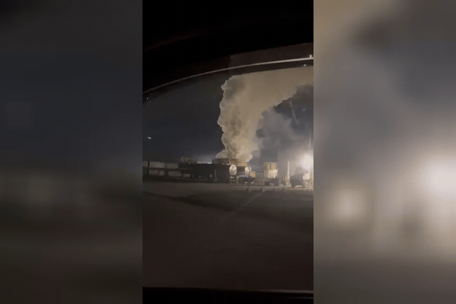 Ohio mayor blames employee error for Toledo chemical leak which left 60 people in hospital, and lifts evacuation orders