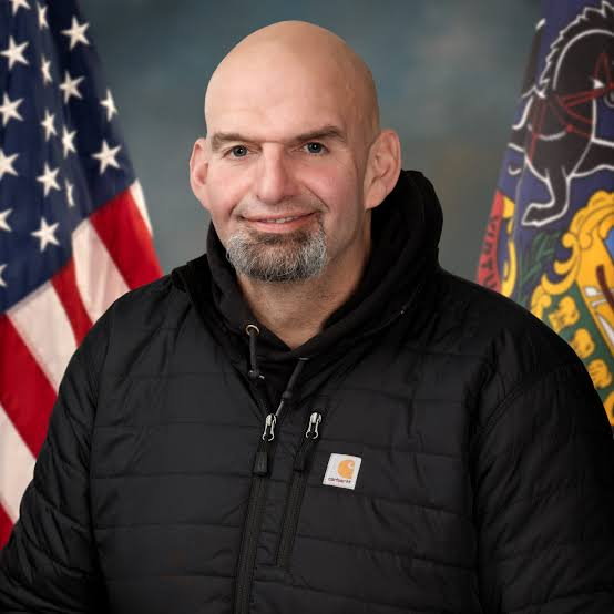 Fetterman calls himself a 'lifelong Republican' on stage before red-faced backpedal at Texas festival