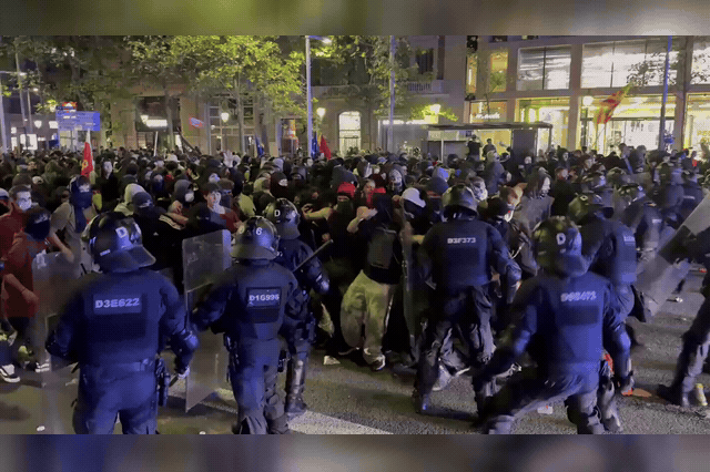 Riot police on Barcelona streets, as Pedro Sánchez's government plans emergency measures including an eviction freeze until 2030 and a ban on speculative property purchases.