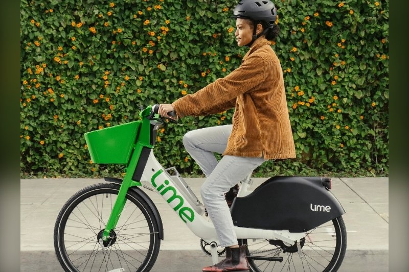 City of London Police issued 1,315 fines to cyclists for jumping red lights between April 2025 and March 2026 — more than twice the previous year's figure.