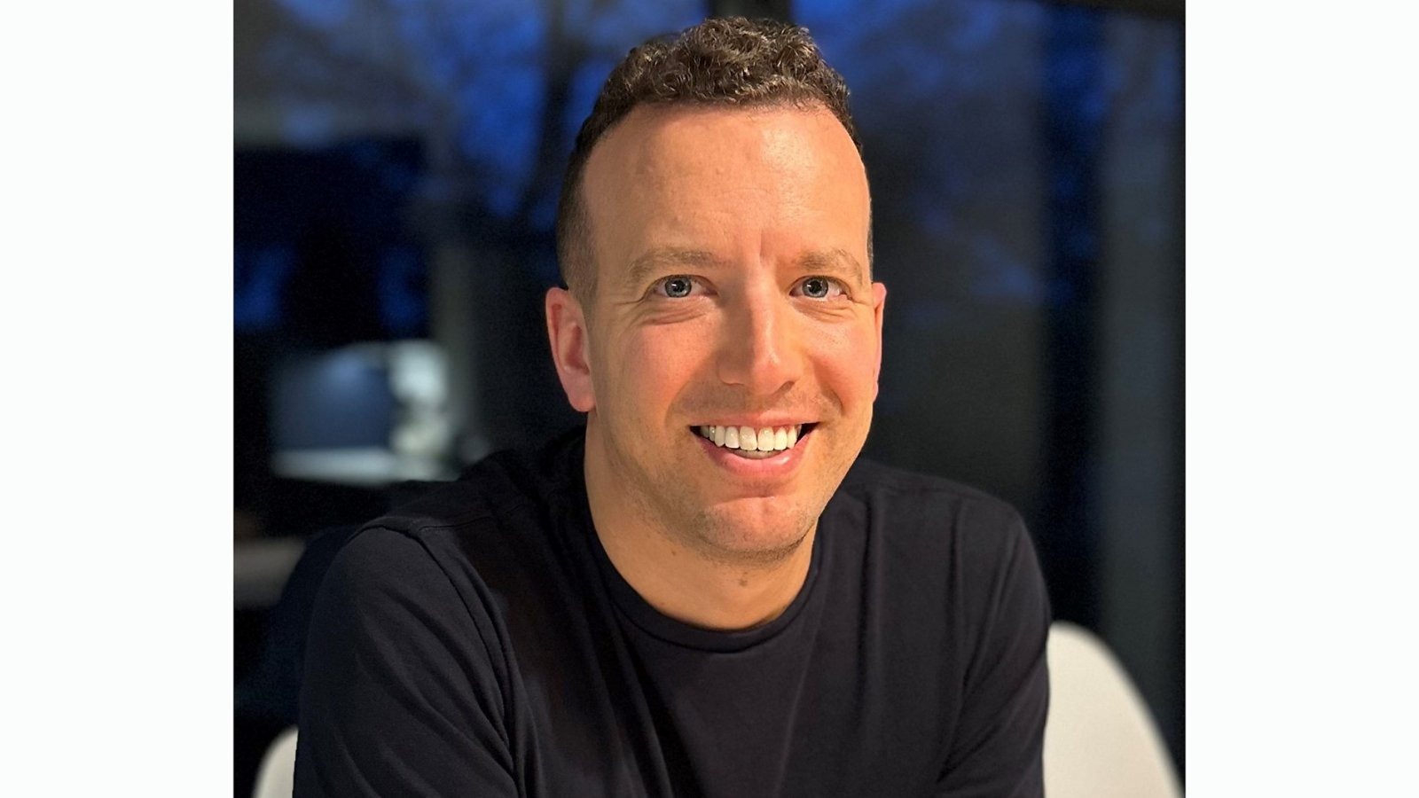 Alex Kay-Jelski, whose salary of between £275,000 and £279,999 exceeds the £245,000 advertised when the BBC recruited for the role, is leading cuts that include four senior producer positions.