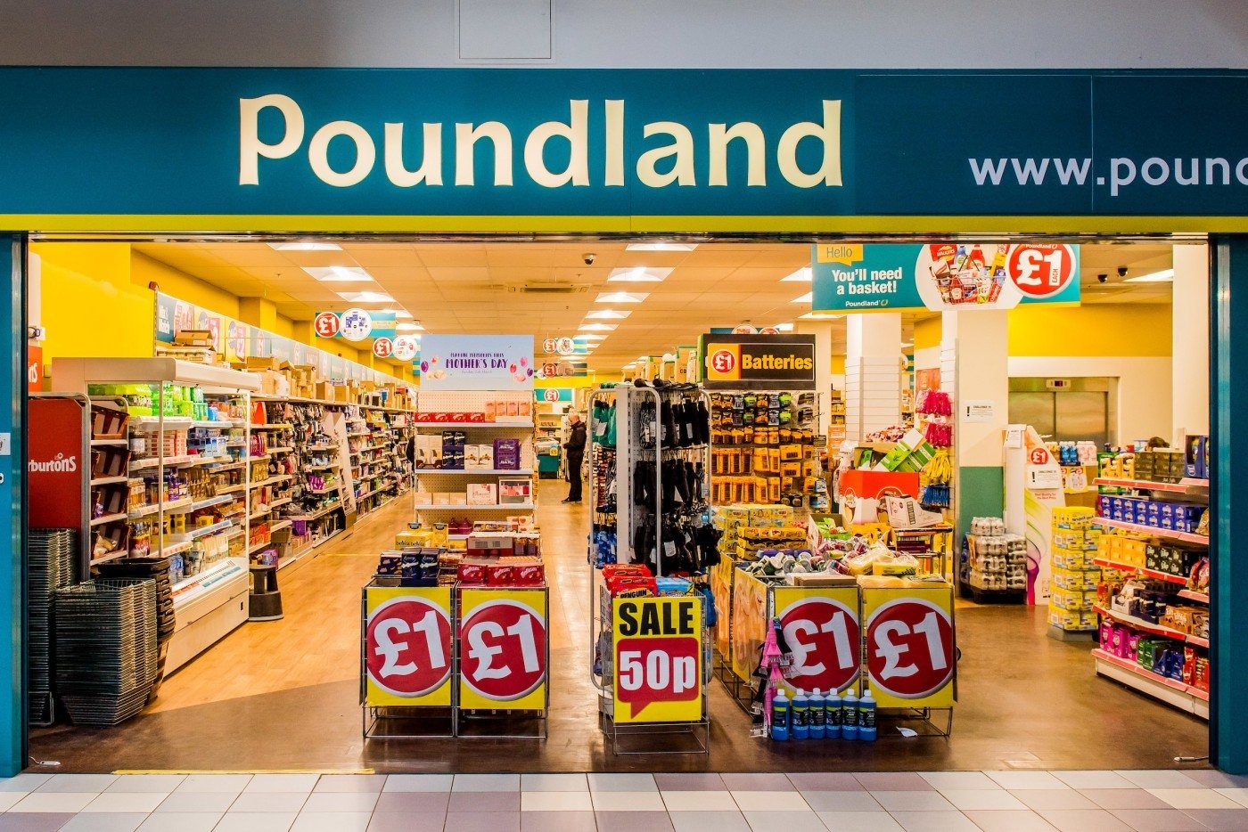 Multiple suitors table £30m bids for Poundland as owner eyes split sale of Irish Dealz arm