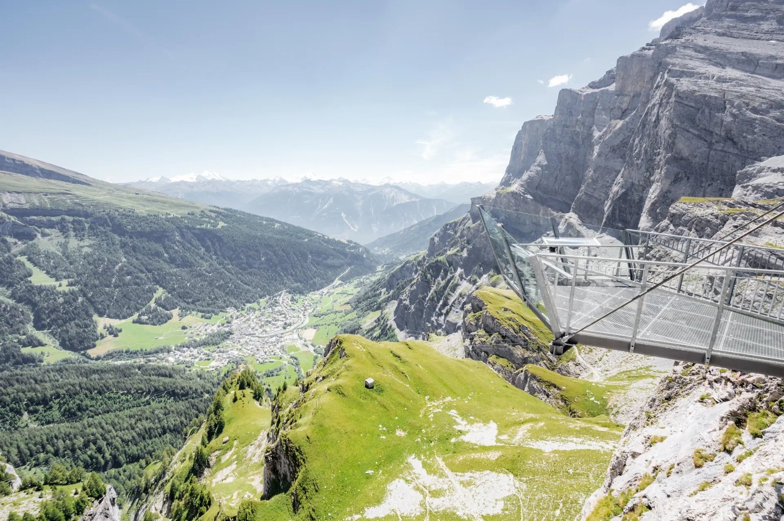 Leukerbad, the Swiss canton Valais spa town near which a Cirrus SR22T struck a mountainside roughly ten minutes after departing Sion airport, with both Swiss safety and attorney general bodies now investigating.