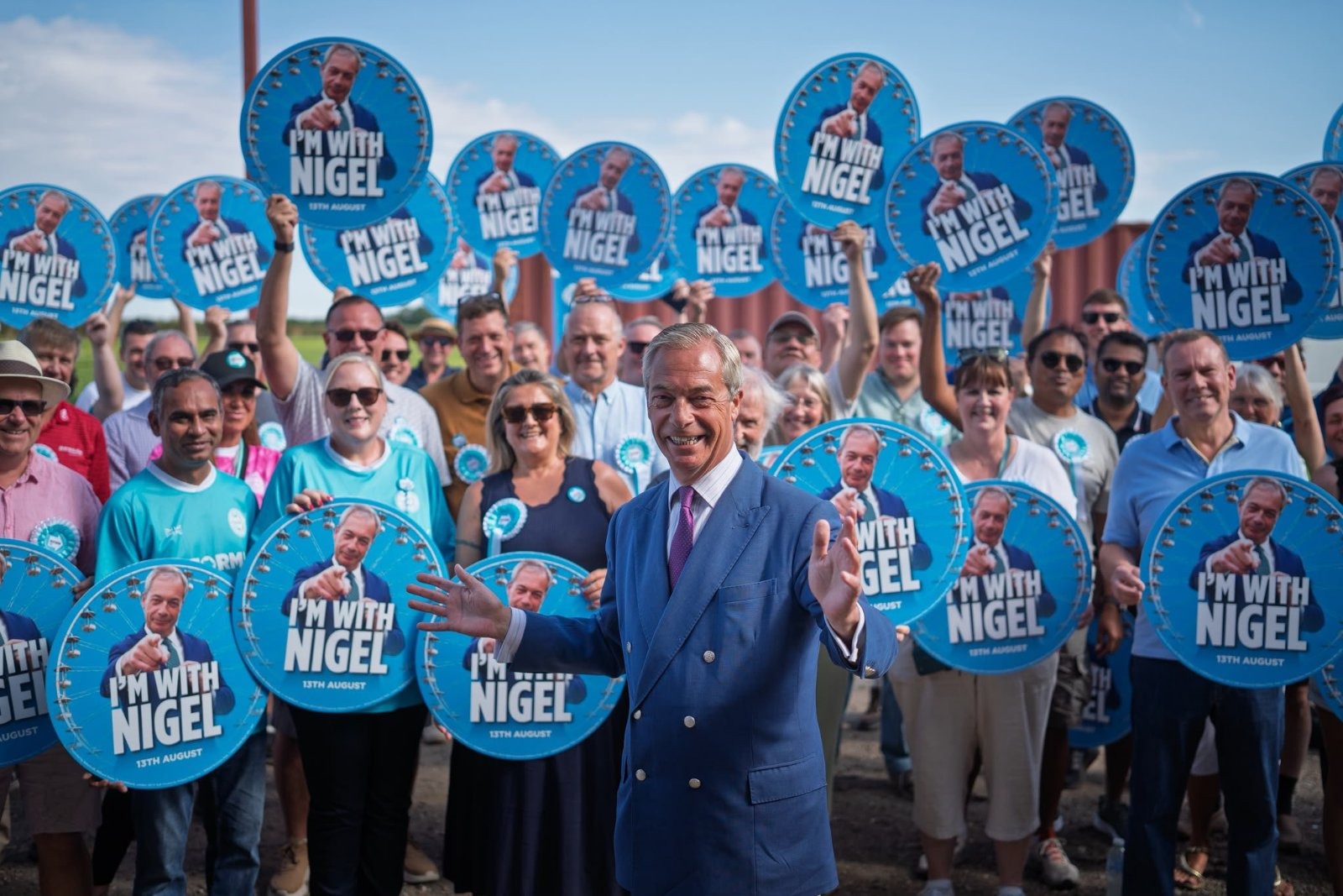Commons probe into Farage's £5m crypto gift is expected within days and could trigger a second Clacton by-election
