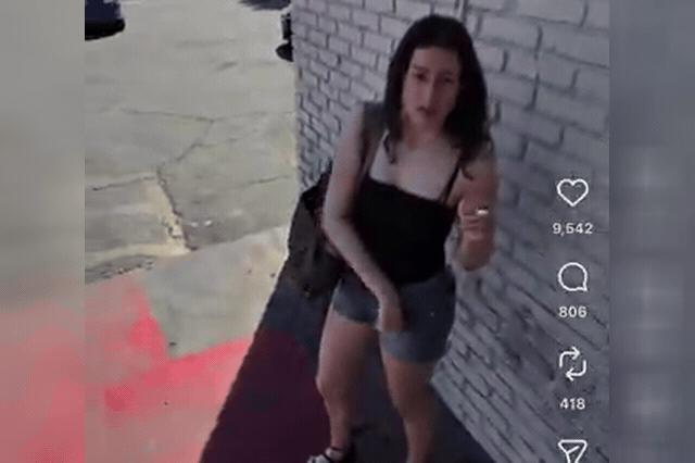 A tourist filmed covertly by a man wearing Meta smart glasses in Las Vegas, as Australia moves to ban such camera-equipped devices from all commonwealth-run workplaces over harassment fears.