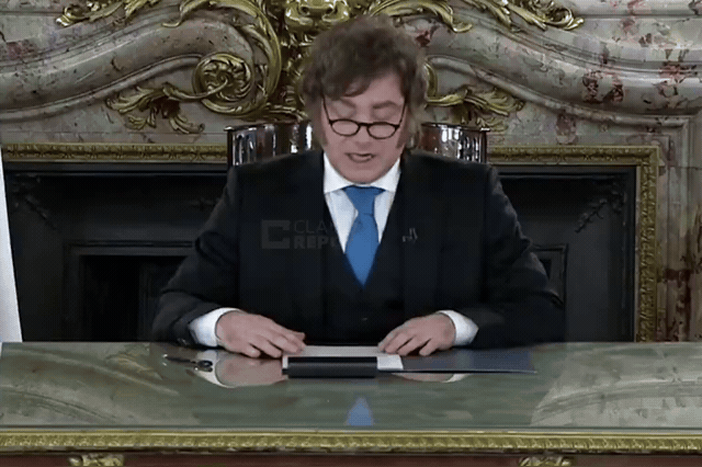 Javier Milei, who has accused Britain of illegally plundering Argentine resources through the Sea Lion oilfield project, setting a two-week deadline for drilling to halt or face international arbitration.