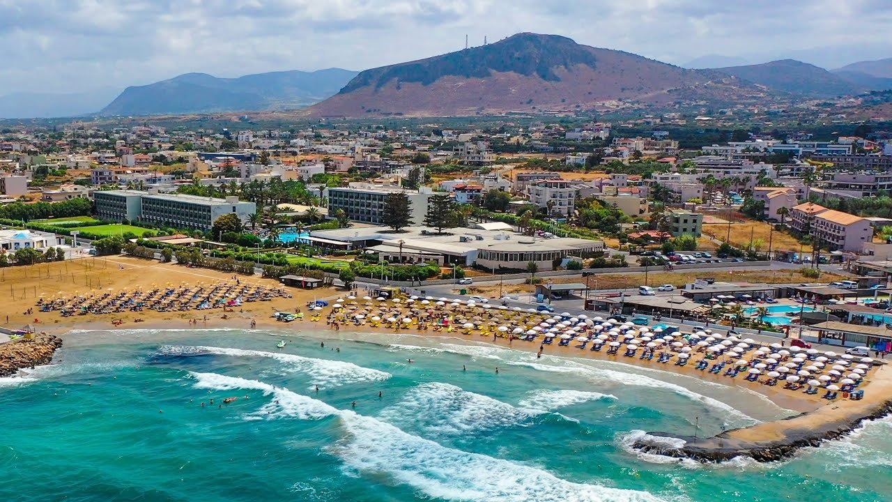 Kato Gouves beach on Crete's northern coast, where a 60-year-old British man was pulled unconscious from the sea and later pronounced dead in hospital.