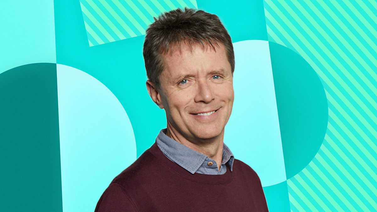 Nicky Campbell tells Edinburgh court his teacher 'completely lost it' in 'frenzy' attack at private school in the 1970s