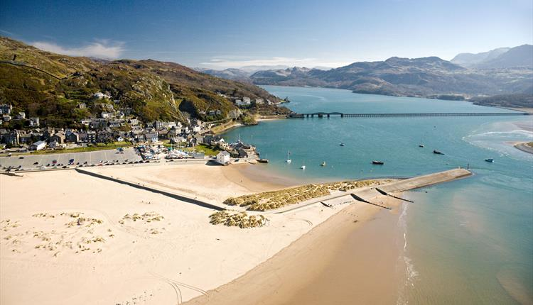 North Wales Police close Barmouth beach murder inquiry as Birmingham teacher's death goes to coroner