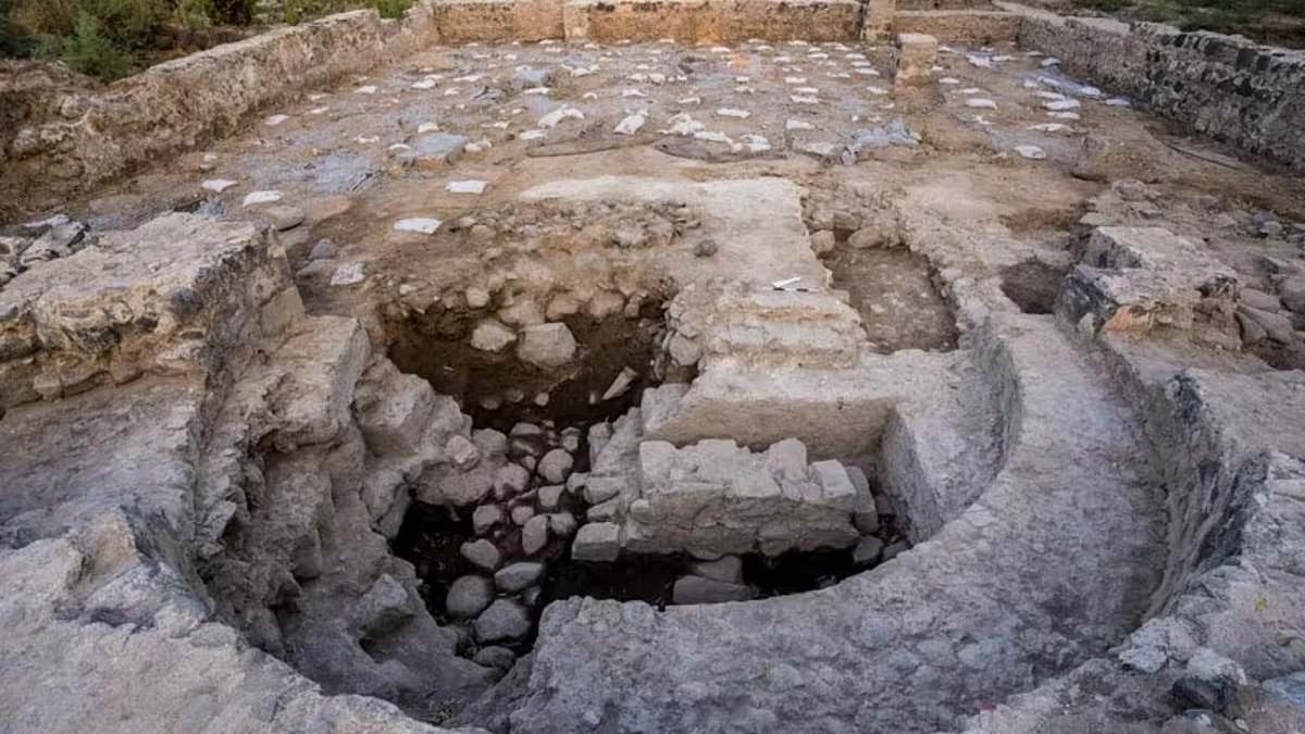 Now in their 10th season, excavators at el-Araj have recovered Herodian lamps, coins and Roman-period walls they say confirm the site as the biblical city of Bethsaida.