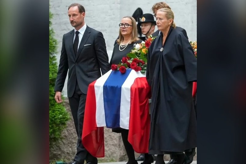King Haakon VIII (left) and Queen Sonja follow Princess Astrid's coffin at Ris Church as Norway mourned its second royal loss in a fortnight, with Astrid having made her last public appearance at her younger brother…