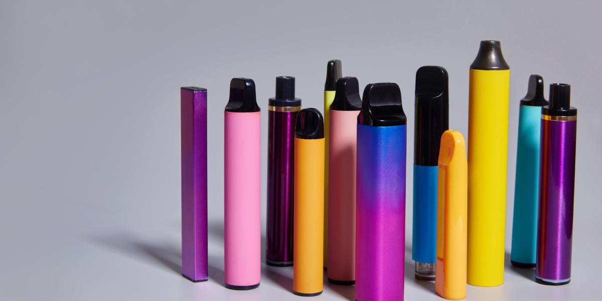 More than 1,700 health, education and charity professionals have signed a letter urging the government to resist industry pressure to dilute child vaping protections.