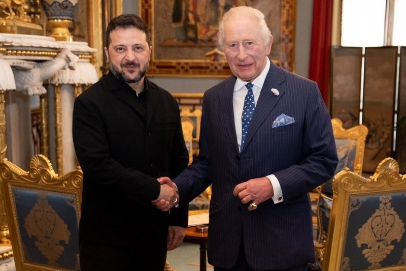 Volodymyr Zelensky met King Charles at Buckingham Palace earlier in the day, with the two men sharing a laugh together ahead of the No 10 talks.
